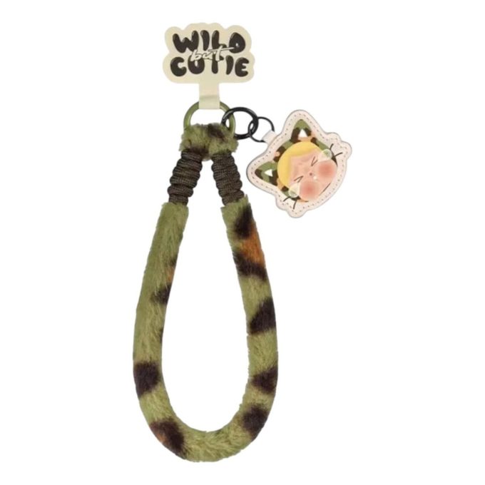 Bijou de téléphone Crybaby Wild but Cutie « Camo Cutie »