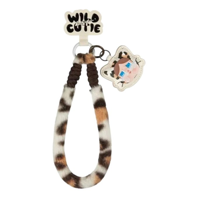 Bijou de téléphone Crybaby Wild but Cutie « Vintage Cutie »