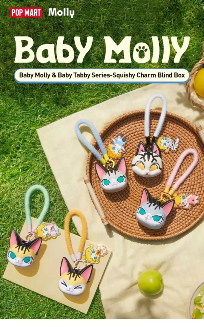 Boîte aveugle avec pendentif à pincer, série Baby Molly et Baby Tabby Boîte aveugle avec pendentif à pincer, série Baby Molly et Baby Tabby
