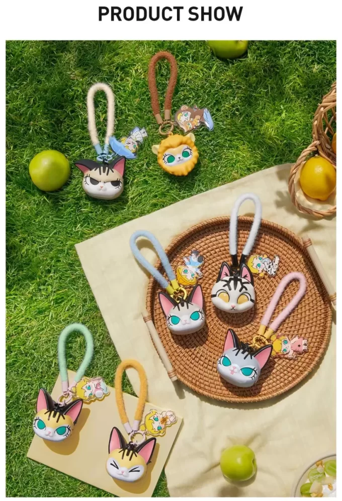 Boîte aveugle avec pendentif à pincer, série Baby Molly et Baby Tabby Boîte aveugle avec pendentif à pincer, série Baby Molly et Baby Tabby