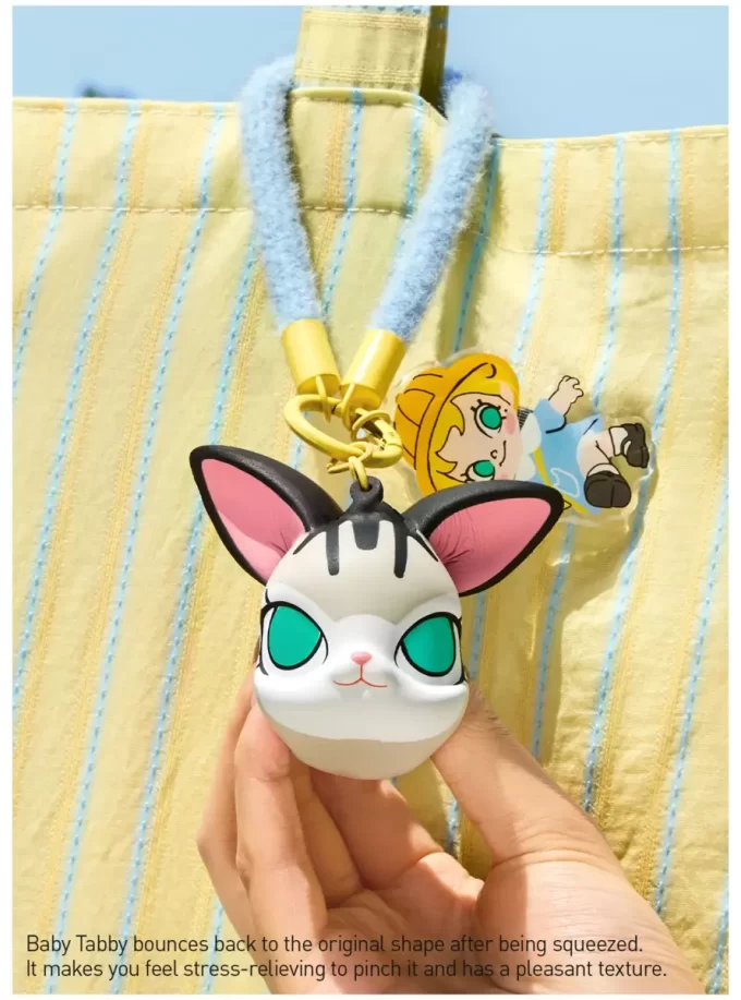 Boîte aveugle avec pendentif à pincer, série Baby Molly et Baby Tabby Boîte aveugle avec pendentif à pincer, série Baby Molly et Baby Tabby