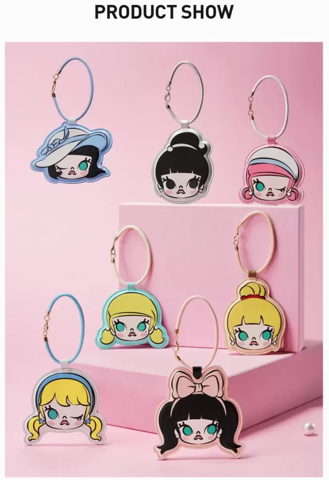 Boîte aveugle avec pendentif porte-cartes de la série Daily Look de MOLLY Boîte aveugle avec pendentif porte-cartes de la série Daily Look de MOLLY