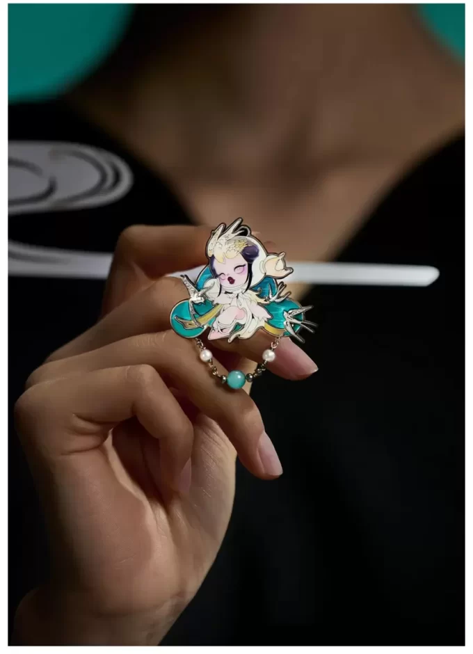 Broche de poitrine de la série Mirage de SKULLPANDA