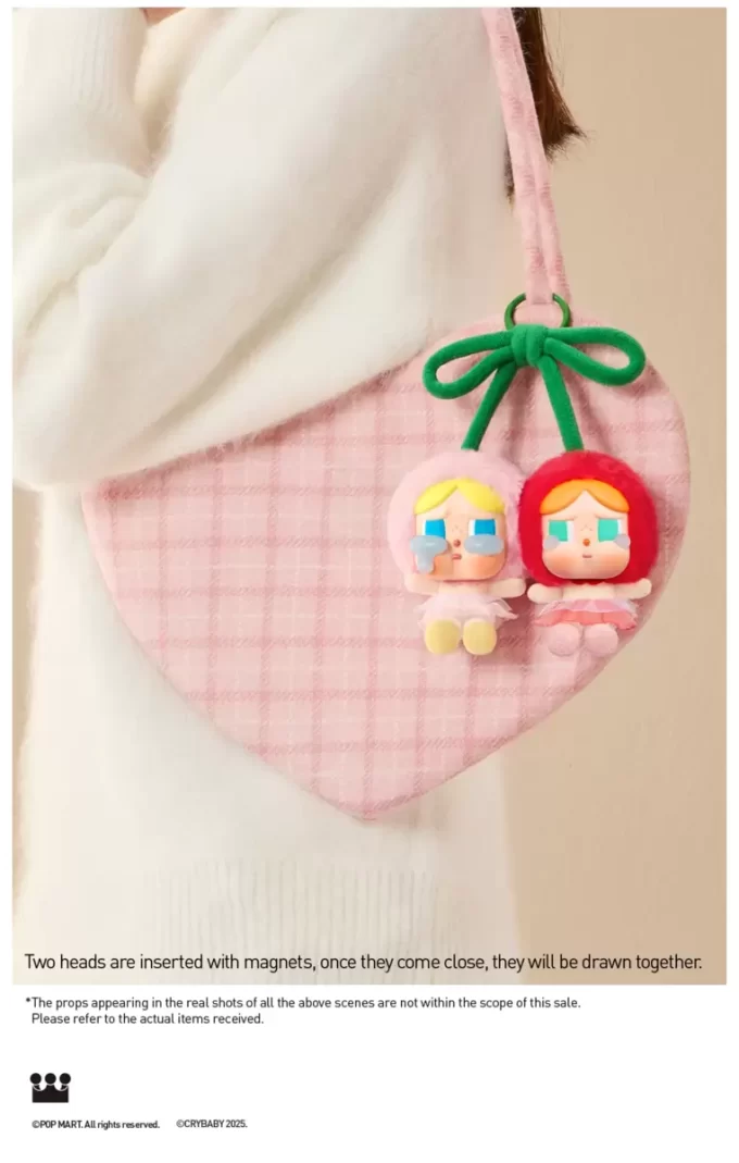 Carte à suspendre en vinyle et peluche « Crybaby Crying For Love » (Je t&rsquo;aime beaucoup, Cherry)