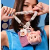 CRYBABY Wild But Cutie Series – Boîte surprise avec pendentif en peluche en vinyle CRYBABY Wild But Cutie Series – Boîte surprise avec pendentif en peluche en vinyle