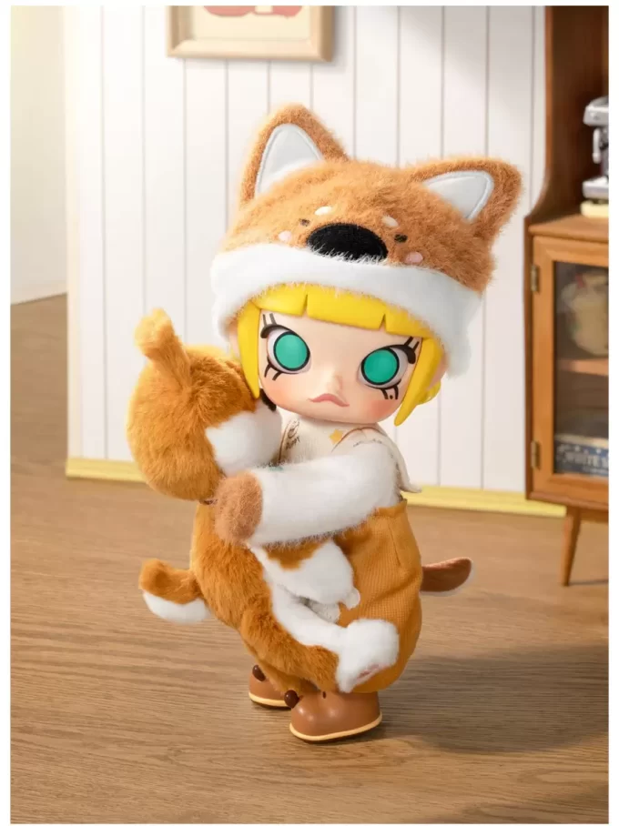 Figurine articulée 1/8 MOLLY Hugging