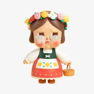 Figurine CRYBABY Ma poupée russe