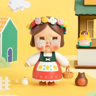 Figurine CRYBABY Ma poupée russe
