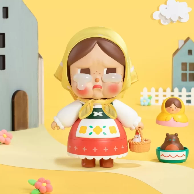 Figurine CRYBABY Ma poupée russe