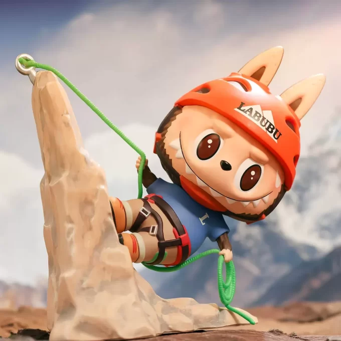Figurine grimpeur LABUBU