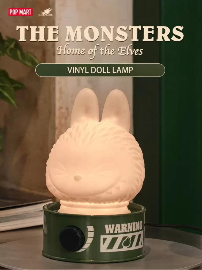 Lampe poupée en vinyle de la série THE MONSTERS Home Of Elves