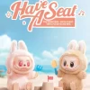 LES MONSTRES – Boîte aveugle en peluche en vinyle « Have A Seat » LES MONSTRES – Boîte aveugle en peluche en vinyle « Have A Seat »
