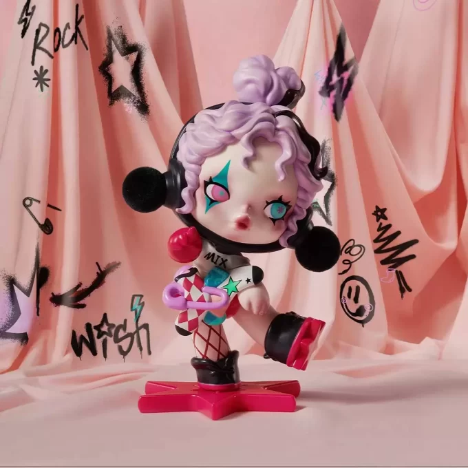 SKULLPANDA La figurine surprise en bas SKULLPANDA La figurine surprise en bas