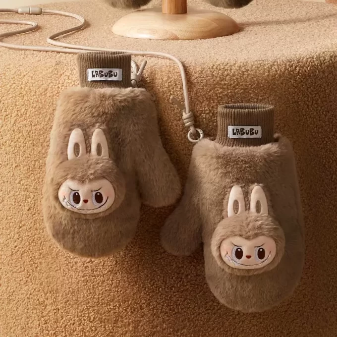 Série de vacances chaudes et moelleuses – Gants en peluche LABUBU Série de vacances chaudes et moelleuses – Gants en peluche LABUBU