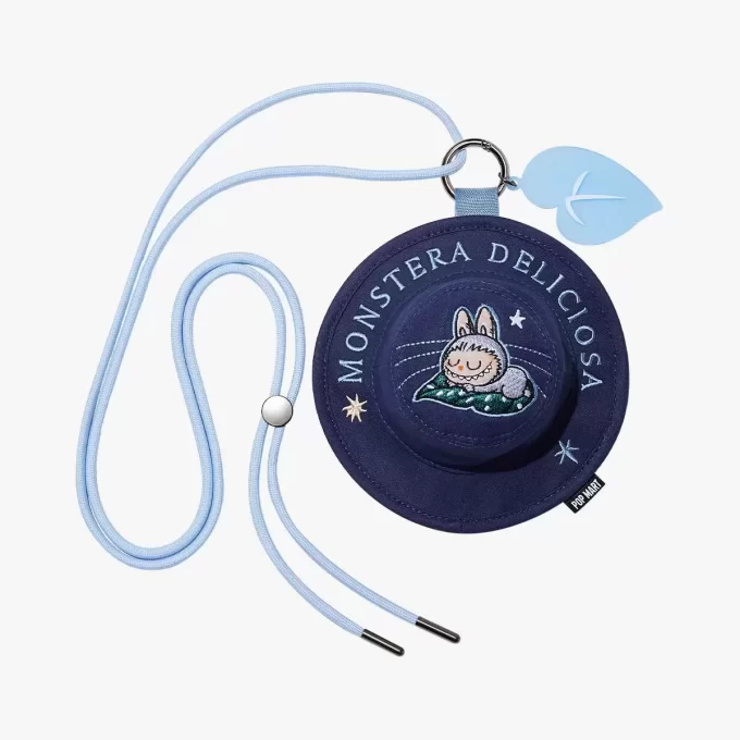 SÉRIE LES MONSTRES TOMBERENT À L’ÉTAT SAUVAGE – Mini sac à chapeau bob, boîte à bijoux SÉRIE LES MONSTRES TOMBERENT À L’ÉTAT SAUVAGE – Mini sac à chapeau bob, boîte à bijoux