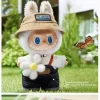 SÉRIE LES MONSTRES TOMBERENT À L’ÉTAT SAUVAGE – Pendentif en peluche en vinyle SÉRIE LES MONSTRES TOMBERENT À L’ÉTAT SAUVAGE – Pendentif en peluche en vinyle