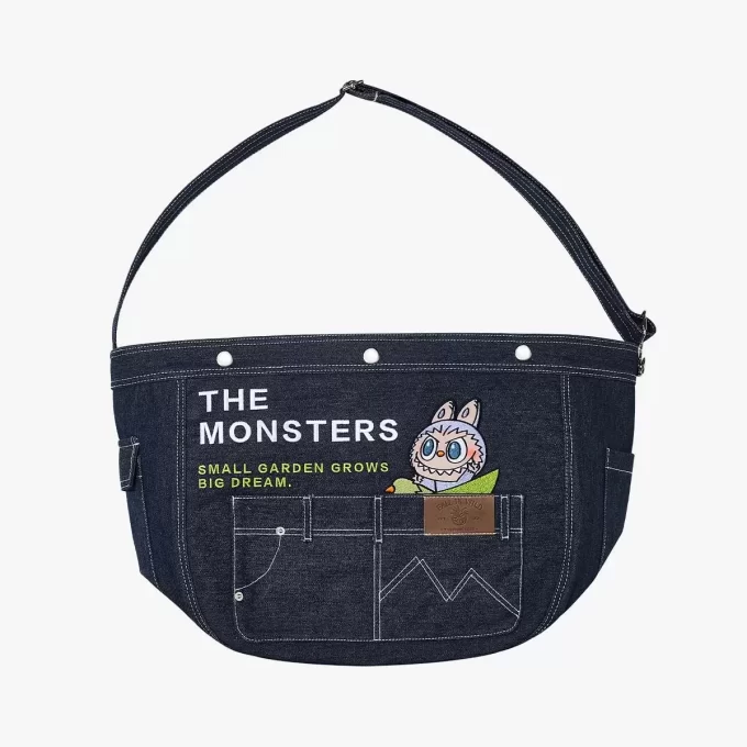 SÉRIE LES MONSTRES TOMBERENT À L&rsquo;ÉTAT SAUVAGE – Sac messager en denim