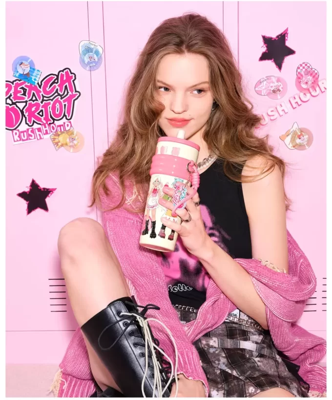 Série Rush Hour de Peach Riot – Gobelet en paille Série Rush Hour de Peach Riot – Gobelet en paille